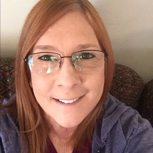 Meet your Posher, Elaine